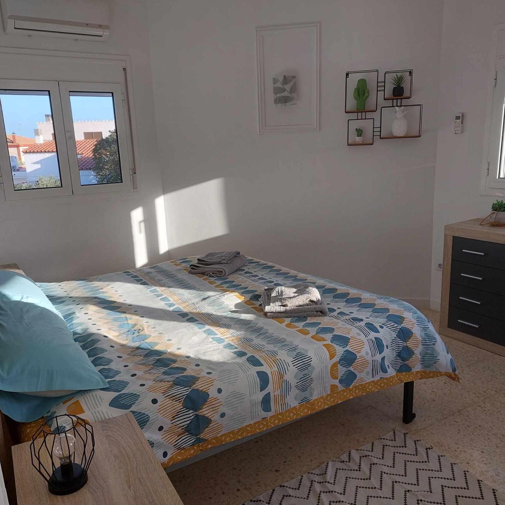 Villa Voor 8 Personen Met Zwembad カラファット エクステリア 写真